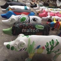 Venta al por mayor de fábrica: Escultura de cerdo de resina de alta calidad para decoración del hogar, para banco, 70 cm de longitud, superficie pulida, personalizable.