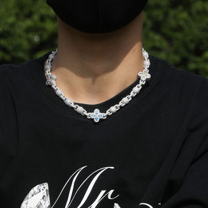 UWIN Bijoux Fleur Trèfle à Quatre Feuilles 5A Sertis, Chaîne Maillons Perles CZ Bling Plaqué Or 18K de Haute Qualité, Collier et Bracelet - Product Image 2