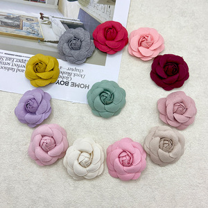 Mini Flor de Camelia 3D de Tela para Manualidades, Accesorio para el Cabello, Caja de Regalo, Decoración para Ropa, Zapatos y Sombreros - Product Image 1