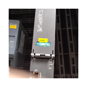 محرك سيرفو بلاستيكي 6SL3040-1MA01-0AA0 عالي الجودة للمعدات الصناعية والإلكترونية، جديد ومتوفر في المخزون، معدات كهربائية - Product Image 1