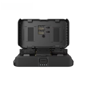Accessoires d'origine Insta360, étui de charge portable 10000 mAh, chargeur de batterie à 2 emplacements, batterie externe pour Insta 360 Ace Pro 2, plastique - Product Image 2