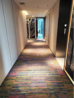 Tapis personnalisé en nylon tufté imprimé, rembourré et résistant aux taches pour couloir d'hôtel, usage domestique et de prière