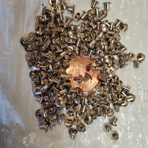 TOBO Livraison rapide Rivets en laiton Rivets semi-tubulaires à tête plate <span class=keywords><strong>pour</strong></span> la fixation des poignées de <span class=keywords><strong>couteau</strong></span> - Product Image 4