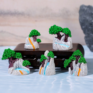 Miniature de paysage en résine avec arbres et cascade pour décorations de jardin intérieures et extérieures - Product Image 2