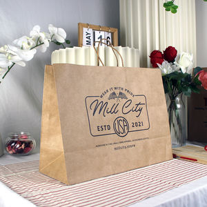 Bolsas de Papel Kraft Biodegradables Personalizadas al por Mayor, Color Rosa y Blanco, para Regalos y Compras, con Asas Retorcidas - Product Image 5