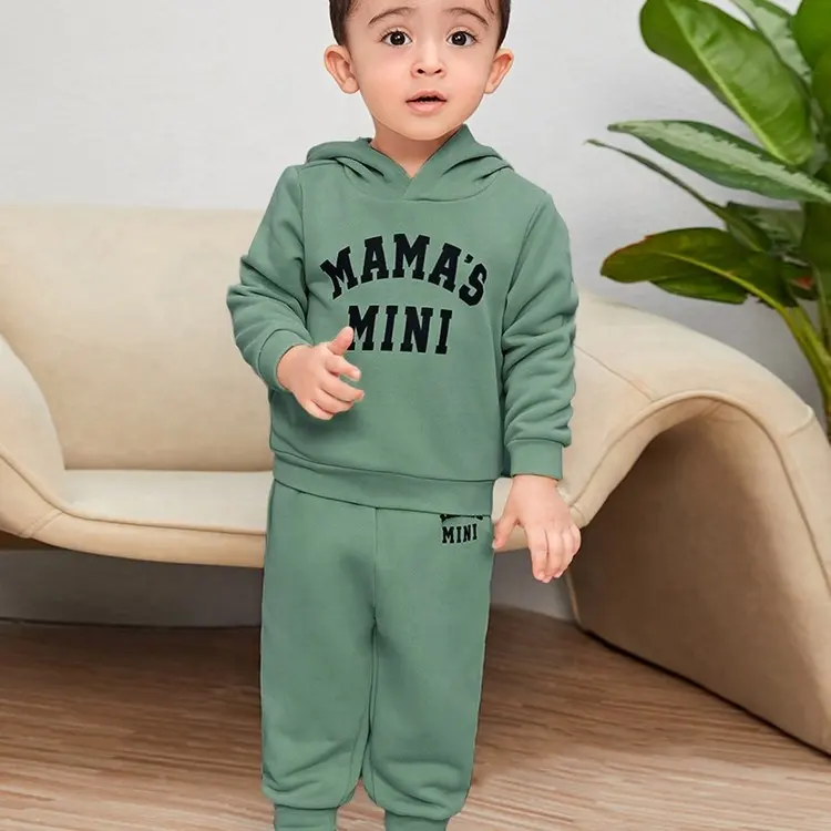 Modern çocuk giyim seti toptan pamuk özel kış çocuklar Hoodie erkek baskı mektup rahat çocuk Hoodie ve Joggers Set