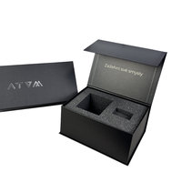 Boîte-cadeau magnétique en papier noir personnalisée en usine avec doublure en éponge pour emballage électronique Insert en mousse d'emballage en carton noir