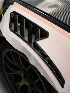 Pièces décoratives personnalisées de sortie d'admission d'air en fibre de carbone véritable pour BMW M3 E92 E93 Ailes de voiture modifiées GT4 RS - Product Image 6