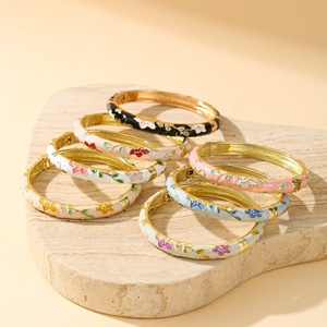 New Enamel-glazed Cross-border Exclusive Light-luxury High-end Metallic Flower-patterned Alloy Drop-oil <b>Bracelet</b> Girlsfactory - Product Image 1