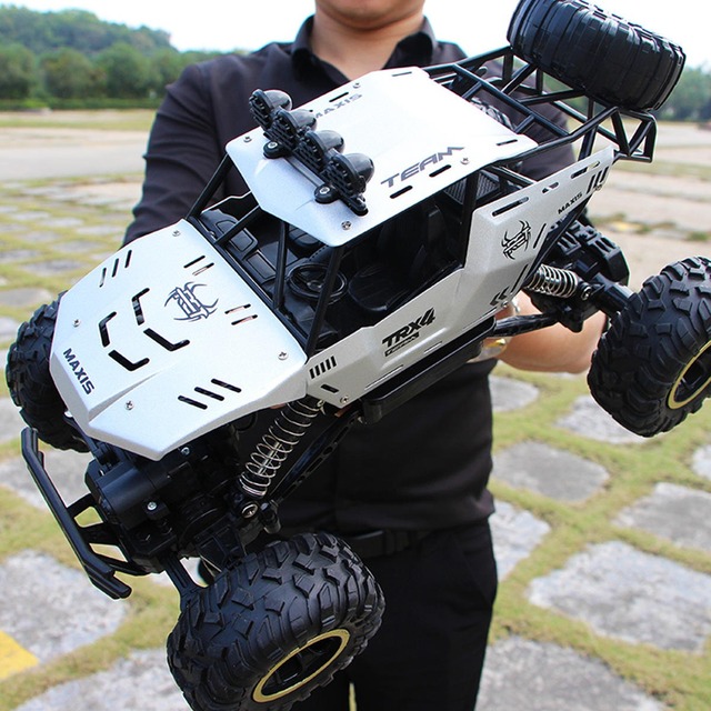 EPT Large Scale 1:12 4WD Remote Control Rc Off-road Car Expert Four-Wheel Drive Alloy Vehicle for Stunt Climbing Drift
