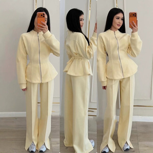 Conjunto de Dos Piezas de Manga Larga para <span class=keywords><strong>Mujer</strong></span> en Rosa, Azul, Beige, Amarillo y <span class=keywords><strong>Gris</strong></span>, con Hombros Descubiertos, Pantalones de Corte en A y Diseño de Color Sólido, Suave - Product Image 1