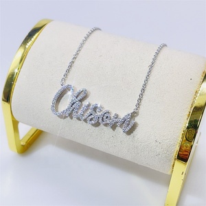 Iced out fashion design <span class=keywords><strong>collana</strong></span> <span class=keywords><strong>in</strong></span> <span class=keywords><strong>argento</strong></span> sterling <span class=keywords><strong>925</strong></span> <span class=keywords><strong>con</strong></span> <span class=keywords><strong>nome</strong></span> personalizzato <span class=keywords><strong>in</strong></span> oro bianco <span class=keywords><strong>con</strong></span> vvs moissanite - Product Image 5