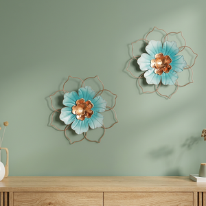 Decoración de Pared Floral Metálica, Adornos Colgantes Modernos en Turquesa y Cobre - Product Image 4