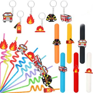 Serie <span class=keywords><strong>di</strong></span> lotta antincendio <span class=keywords><strong>di</strong></span> moda con cartoni animati creativi personalizzati, entrambi <span class=keywords><strong>di</strong></span> bell'aspetto pratici realizzati in gomma PVC per regali per feste - Product Image 1