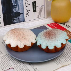Squishy de Queso Horneado Realista, Éxito de Ventas Transfronterizo Juguete Antiestrés de PU Suave, Pegajoso al Tacto, de Rebote Lento. - Product Image 3