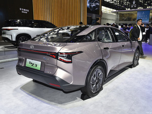 Voiture d'occasion à vendre 2023 TOYO TA BZ3 SUV Voiture électrique fiable et confortable Efficacité de carburant disponible <span class=keywords><strong>Achat</strong></span> en gros de haute qualité - Product Image 5
