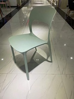 Chaise style nordique salle à manger trou chaise arrière en gros pas cher chaises de salle à manger