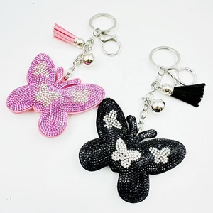 Llaveros y Accesorios de Borla con Diamantes de Imitación para Mochilas y Bolsos de Mujer y Niña, Llaveros Brillantes y Lindos con Lentejuelas de Mariposa - Product Image 1