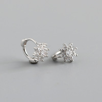 18K Vergoldete 925 Sterling Silber Schnelle Lieferung Runde Blumen-Zirkon-Creolen Minimalistische Ohrringe