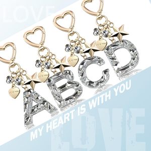 Llavero de Aleación con Letra Inicial, Accesorios Brillantes para Mujeres y Niñas, Corazón Lindo con Cristal, para Aniversario, Mochila, Cartera - Product Image 3