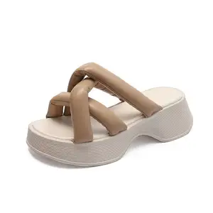 Summer girl slipper with thick heel cross weaving outdoor sandals casual lady fashion beach style slipper slide for women