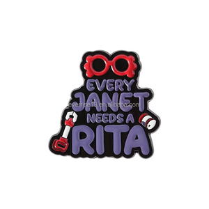 Venta al por mayor colorido alfabeto broche vehículo serie insignia coche de dibujos animados con letras Metal artesanía Pin - Product Image 6