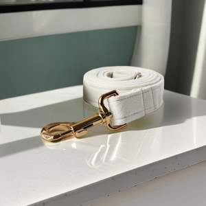 Love Dream Veet Set, laisse et collier de chien réglables doux et confortables avec boucle en métal robuste pour petits chiens de taille moyenne - Product Image 3