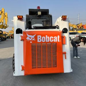 Chargeuse compacte d'occasion Bobcat S160 de 3 tonnes pour le creusement de fossés en verger et la plantation, conception économe en énergie et performance durable - Product Image 5