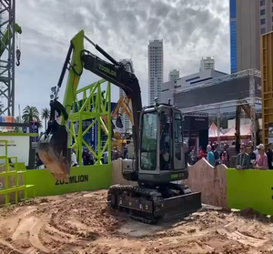 Pompe principale et moteur pour pelle sur chenilles hydraulique Zoomlion ZE75G 7,5 tonnes haute performance, boîte de vitesses neuve, godet d'occasion - Product Image 5