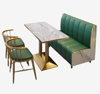 Ensemble de banquettes en cuir modernes très demandées, table et chaises durables à motif marbre pour restaurants, hôtels et cafés