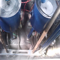 Machine de sablage automatique pour bouteilles de GPL, équipement de sablage rotatif de type traversant pour le nettoyage des surfaces des bouteilles de gaz