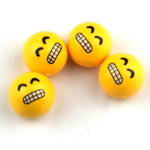 Capuchon de valve Smiley Face en caoutchouc pour pneu de voiture sans chambre à air, pour mise à niveau et personnalisation, taille universelle - Product Image 3
