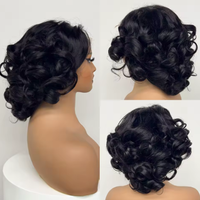 Perruques frontales en dentelle suisse HD 13*4 4*4 en cheveux humains brésiliens bruts, bouclés style Pixie, pour femmes noires, vente en gros, perruques en cheveux humains bouclés et volumineux