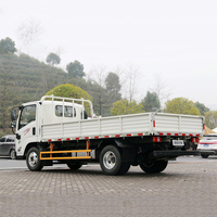 Camion galop JMC à une rangée de cargo et cabine Nouveau moteur 92HP diesel 4L Transmission manuelle 4x2 Drive Euro 2 Left Camion