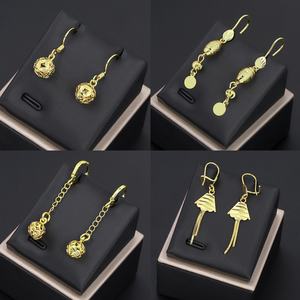 โรงงาน Jxx ขายส่งต่างหูแฟชั่นผู้หญิงชุบทอง 24k ดีไซน์เรขาคณิตคลาสสิก วัสดุหลักทำจากทองเหลือง เครื่องประดับแบบห้อย - Product Image 1