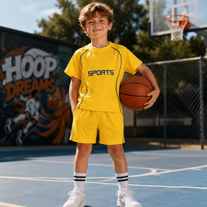 Ensemble d'entraînement de basketball personnalisé pour enfants, t-shirt et short de sport pour garçons, tenue de basketball de rue pour jeunes, ensemble athlétique pour enfants - Product Image 1