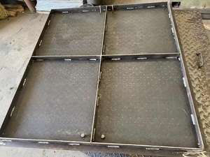 <span class=keywords><strong>Plaque</strong></span> de grille industrielle en <span class=keywords><strong>acier</strong></span> <span class=keywords><strong>galvanisé</strong></span> à haute résistance pour toiture de bâtiment, entrepôt, composée d'une grille de drainage - Product Image 3