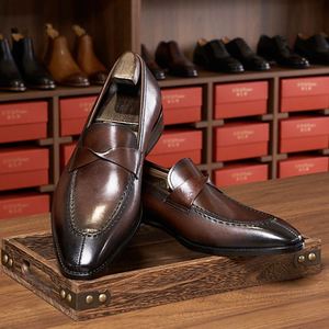 Chaussures habillées décontractées rétro pour hommes, fabriquées à la main, style britannique, tendance, pour affaires et extérieur, rehaussantes, collection automne - Product Image 4