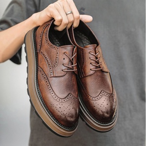 Chaussures habillées classiques pour hommes en cuir PU à lacets, idéales pour les affaires, les fêtes et les mariages - Product Image 1
