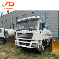 Nouveau camion-citerne HOWO 6x4 robuste avec système de pulvérisation haute pression, réservoir de 10001 à 15000 L pour la construction, l'exploitation minière et la lutte contre la poussière