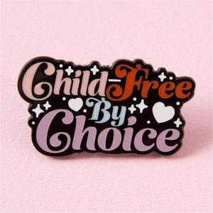 Non chiamarmi Mama Design personalizzato Logo scintillante <span class=keywords><strong>stella</strong></span> oro rosa metallo duro smalto argento <span class=keywords><strong>nome</strong></span> ID spilla cappello spilla distintivo per regalo - Product Image 4