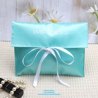 Échantillon gratuit Enveloppe cadeau en satin réutilisable avec logo personnalisé imprimé Sac cadeau de luxe en tissu de soie satin paquet-cadeau pour cheveux
