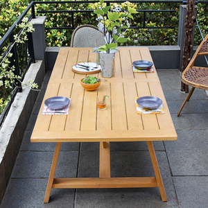 Table d'extérieur en bois de haute qualité quatre places résistant aux intempéries belle table extérieure complément parfait au jardin ou à la terrasse - Product Image 4