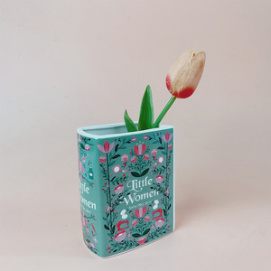 Vaso in ceramica a forma di libro-piccolo vaso floreale ispirato gotico/piccole donne per l'arredamento del soggiorno - Product Image 6