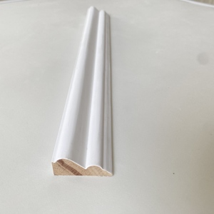 OEM Factory Wholesale Solid Radiata Pine Finger Joint Primed Eco-Friendly Rot Resistant Board Frame Baseboard Molding for Hotel - Product Image 2