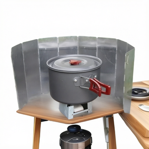 Panneau coupe-vent pliable léger avec broche pour réchauds de camping en plein air, compatible avec les cartouches de gaz et le sac de transport - Product Image 1