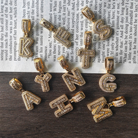 LUOYUNE OEM&ODM Pendentifs Breloques pour Colliers, Plaqué Or 18K, Laiton Personnalisé, Zircon, Style Hiphop, Unisexe, Forme Lettre, Cadeau/Fête