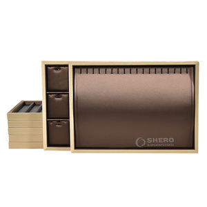 Bandeja colgante de joyería de placa de madera de cuero Pu marrón apilable para exhibición de collares de pulsera - Product Image 3