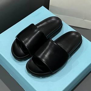 Chaussons en cuir de haute qualité pour hommes et femmes, chaussures décontractées antidérapantes, style tendance pour la marche en plein air, sandales de plage - Product Image 2