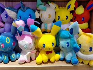 Vente en gros mixte de jouets en peluche Pokémon, petits pendentifs, Pikachu, Charmander, Bulbasaur, porte-clés en forme de graine, porte-clés couple, pendentifs de <span class=keywords><strong>sac</strong></span> à <span class=keywords><strong>dos</strong></span> - Product Image 5
